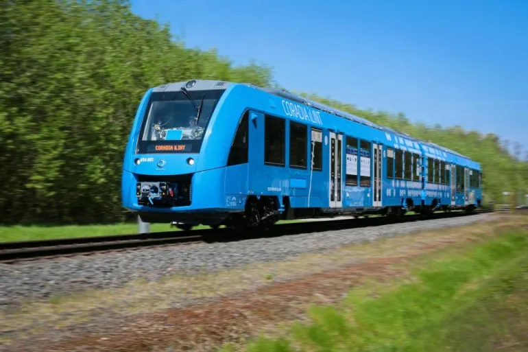 Στις ράγες το πρώτο στον κόσμο τρένο που κινείται με υδρογόνο