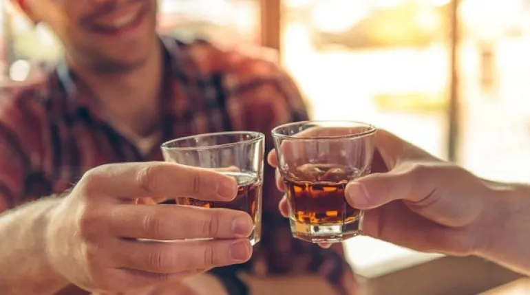 Το αλκοόλ αυξάνει την απορρόφηση του σιδήρου σύμφωνα με νέα μελέτη