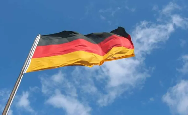 Γερμανία: Νομιμοποίηση του "τρίτου φύλου" στα πιστοποιητικά γέννησης