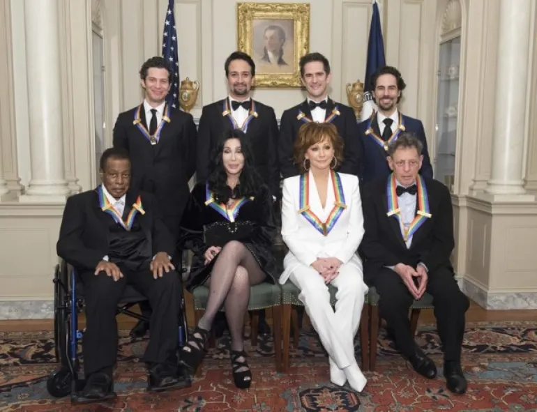 Cher, Phillip Glass, Reba McEntire, Wayne Shorter, & Hamilton βραβεύτηκαν από το  Kennedy Center