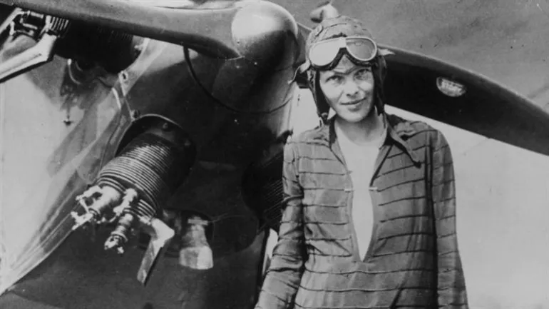 Amelia Earhart: Η πρώτη γυναίκα που διέσχισε μόνη της τον Ατλαντικό Ωκεανό...