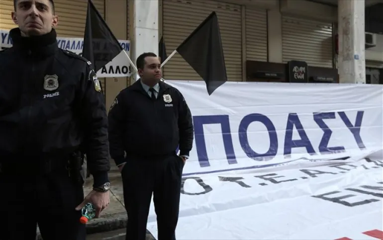 Αστυνομικοί: Δεν θα ξεσπιτώσουμε εμείς τους Έλληνες