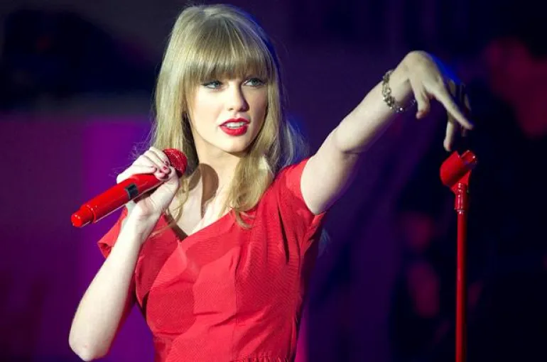 8 καλλιτέχνες της country που μπορείτε να ακούσετε, τώρα που η Taylor Swift έγινε Pop star..