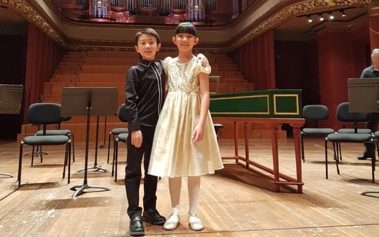 10χρονος Αυστραλός βιολιστής πήρε το βραβείο Menouhin για νέους