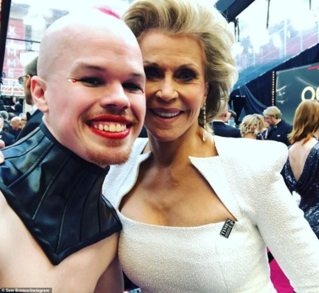 Brinton with Jane Fonda at the Oscars in 2018