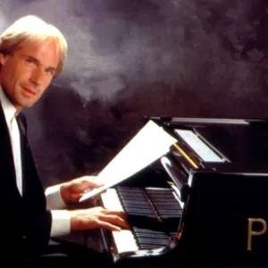 Richard Clayderman ο Γάλλος πιανίστας τώρα είναι δημοφιλής στην Κίνα 