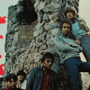 Love: Tο απόλυτο και ίσως το πρώτο cult γκρουπ...