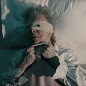 Τι μας λέει το Blackstar για τον αγώνα του David Bowie ενάντια στον καρκίνο