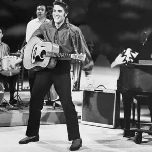 Η πρώτη εμφάνιση του Elvis Presley στο Ed Sullivan Show το 1956
