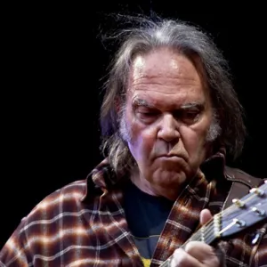 Ποιοι ήταν οι πρώτοι δίσκοι που αγόρασε ο Neil Young