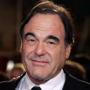 Ο Γιάννης Πετρίδης διαλέγει 10 ταινίες του Oliver Stone