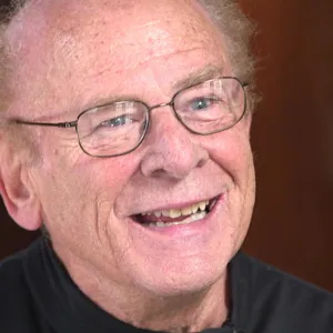 Ο 80χρονος Art Garfunkel  στέλνει μήνυμα με την αγγελική φωνή του