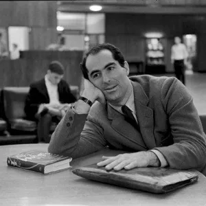 Philip Roth: Τα 15 βιβλία που επηρέασαν την ζωή του και η ηλικία που τα διάβασε...