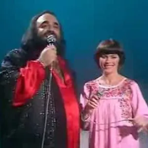 Ντέμης  Ρούσσος, Μιρέιγ Ματιέ, από τον Γιώργο Παπαστεφάνου