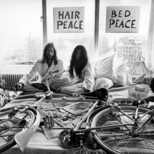John and Yoko: Ένα από τα πολλά κρεβατώματα