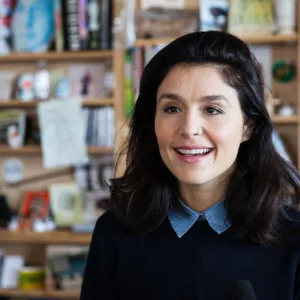 Jessie Ware: NPR Music Tiny Desk Concert