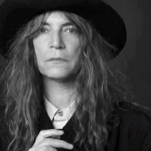 10 τραγούδια της Patti Smith