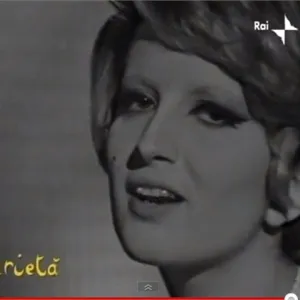 O Γιάννης Πετρίδης επιλέγει 11 τραγούδια της Mina 