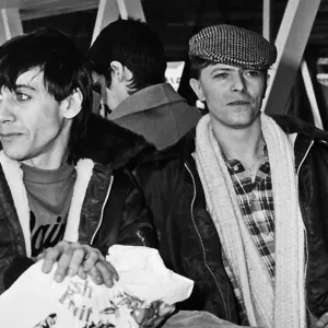 O Iggy Pop διαλέγει 11 τραγούδια του David Bowie