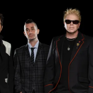  Οι Offspring έδιωξαν τον ντράμερ τους Pete Parada γιατί δεν κάνει εμβόλιο