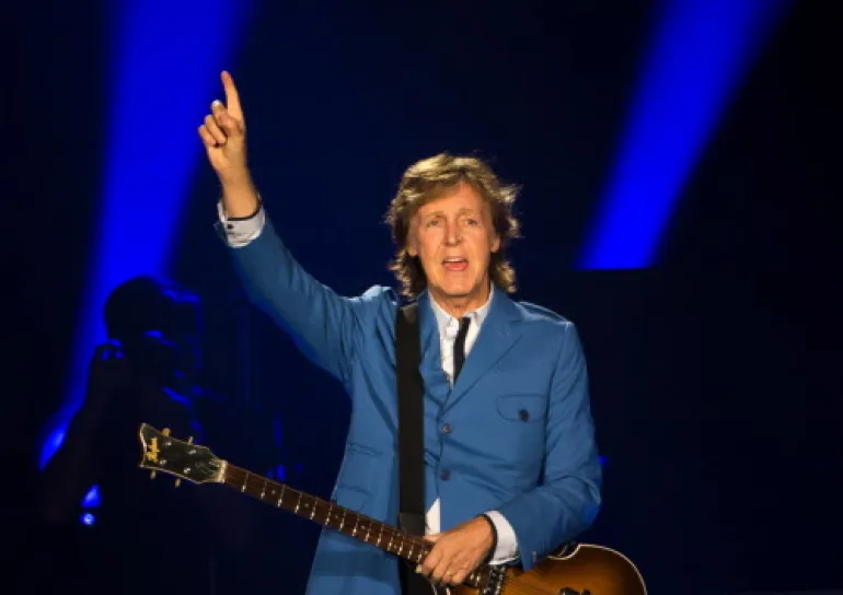 «Μυστική» συναυλία για λίγους έδωσε ο Paul McCartney στη Μασαχουσέτη