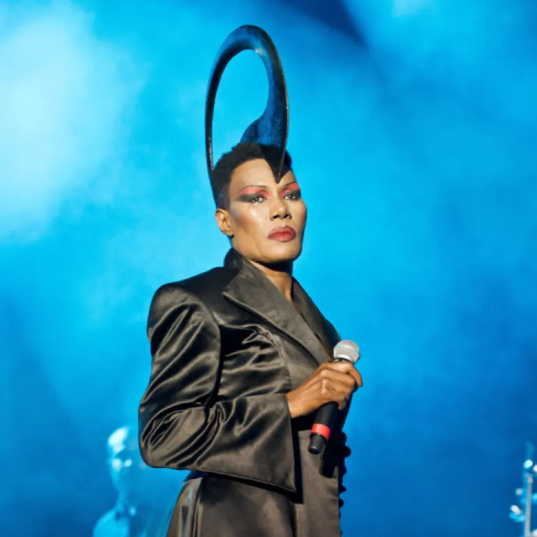 I've Seen That Face Before (Libertango)Grace Jones (1981) I've Seen That Face Before (Libertango)Grace Jones (1981)
