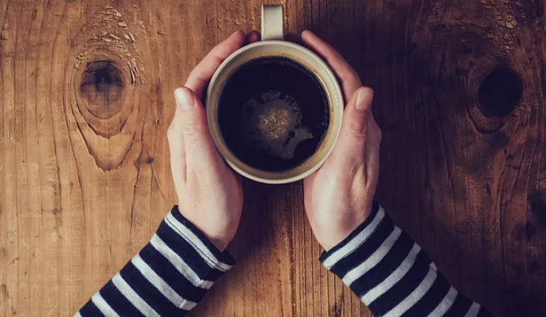 Τα οφέλη του καφέ και 8 τρόποι να τον κάνουμε ακόμα πιο υγιεινό