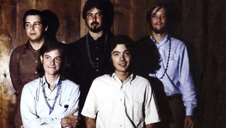 52 χρόνια 13th Floor Elevators 