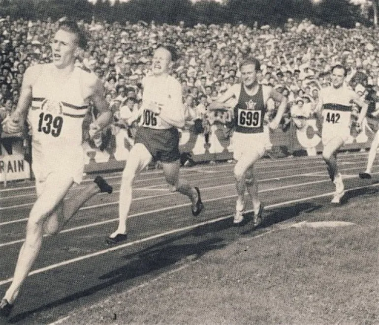  Roger Bannister, ήταν ο πρώτος που έτρεξε το μίλι κάτω από 4' πέθανε 88 ετών 