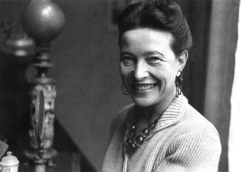 Simone  De Beauvoir: τα 5 πράγματα που δίδαξε όλες τις γυναίκες