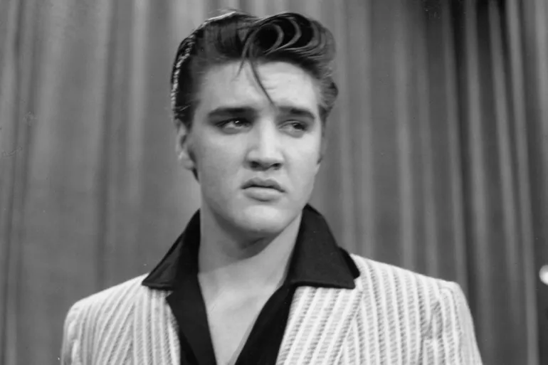 1 δις φορές σε streaming τα τραγούδια του Βασιλιά Elvis Presley  