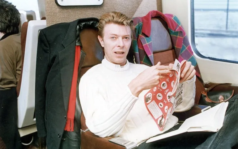 Ο David Bowie επιλέγει τα 25 αγαπημένα του βινύλια