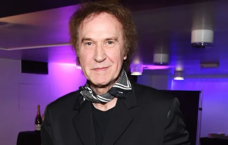 Ιππότης ο Ray Davies των Kinks