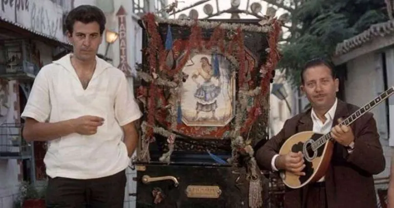 Η σημερινή δραστηριότητα των ΜΜΕ στην Ελληνική μουσική μυρίζει μούχλα