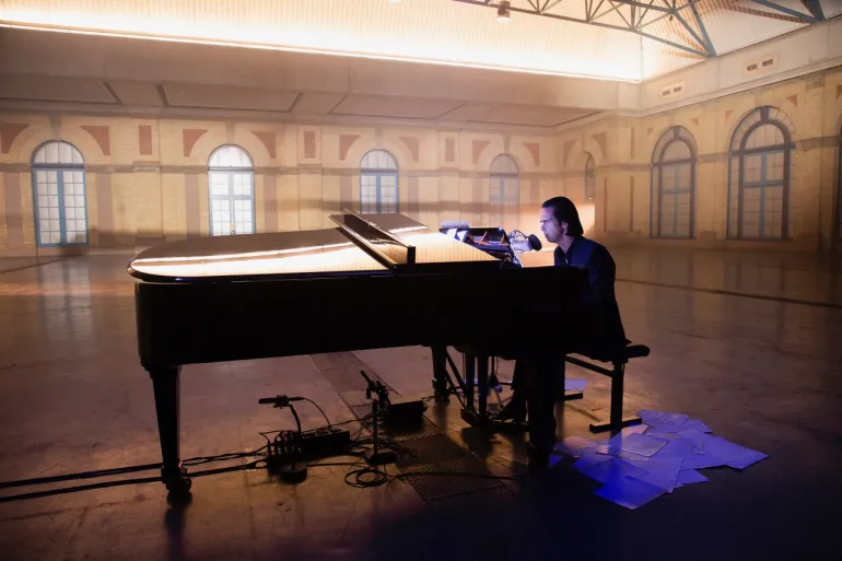 Euthanasia: Nick Cave παρέα με ένα πιάνο στο Alexandra Palace