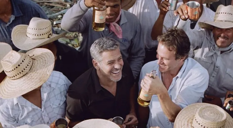 Ο George Clooney στην κορυφή της λίστας του Forbes χάρις στην Casamigos Tequila