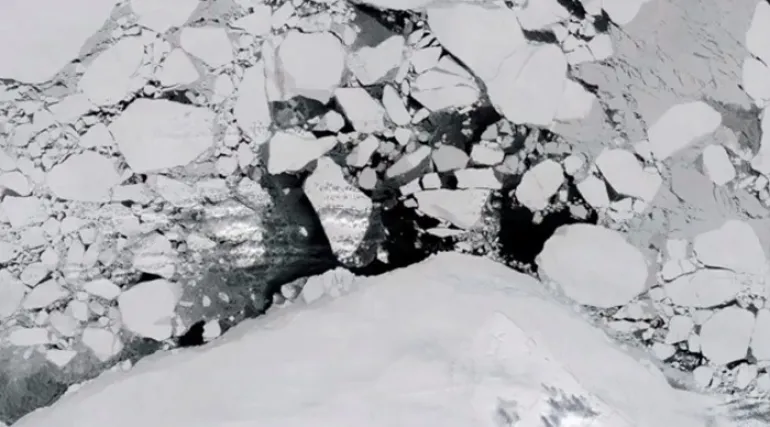 SOS για τους πάγους της Γροιλανδίας – Λιώνουν 7 φορές πιο γρήγορα από τη δεκαετία του ΄90