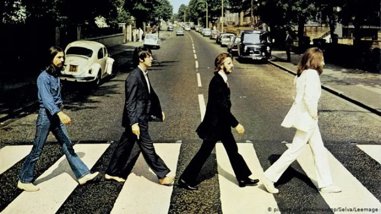 Ένα ακόμη ρεκόρ για τους Beatles!, Μισό αιώνα μετά, επιστρέφει στην κορυφή το Abbey Road