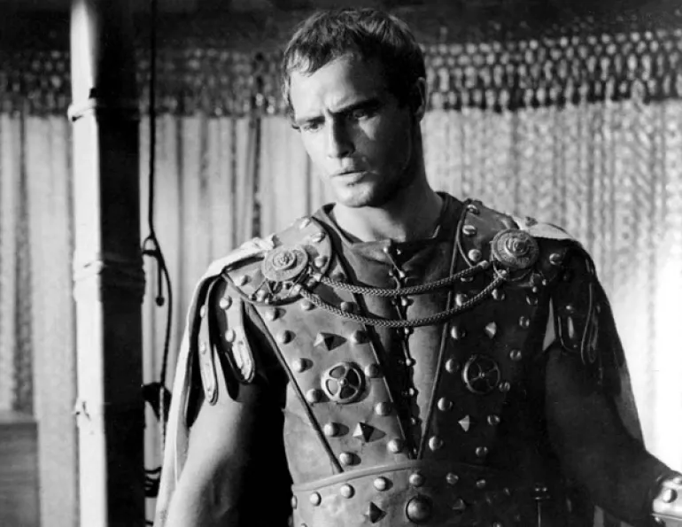 Το 1953 κυκλοφόρησε το φιλμ Julius Caesar με τον Marlon Brando...
