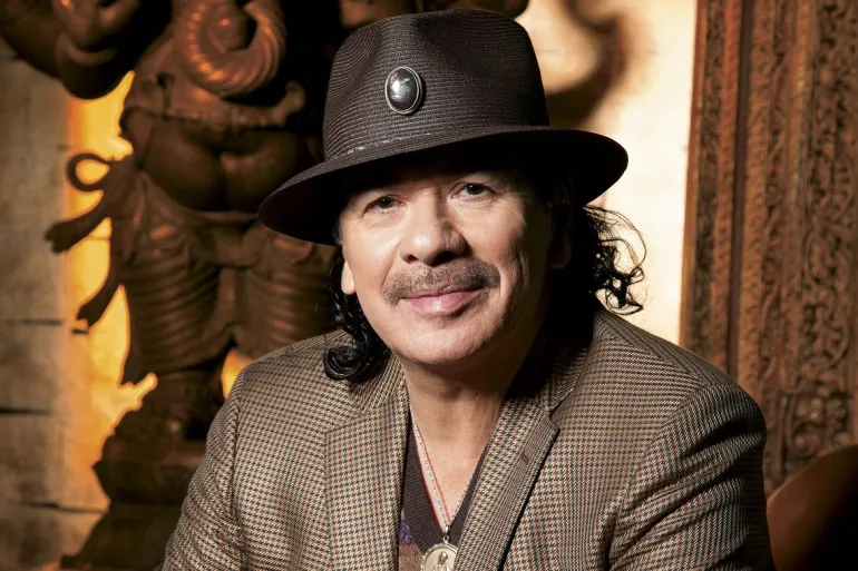 O Carlos Santana ανέβαλε την περιοδεία του για να κάνει επέμβαση καρδιάς