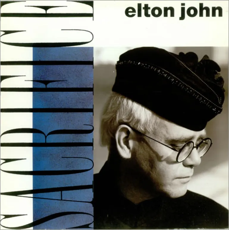 Elton John: Αγκαλιά με όλα τα ρεκόρ