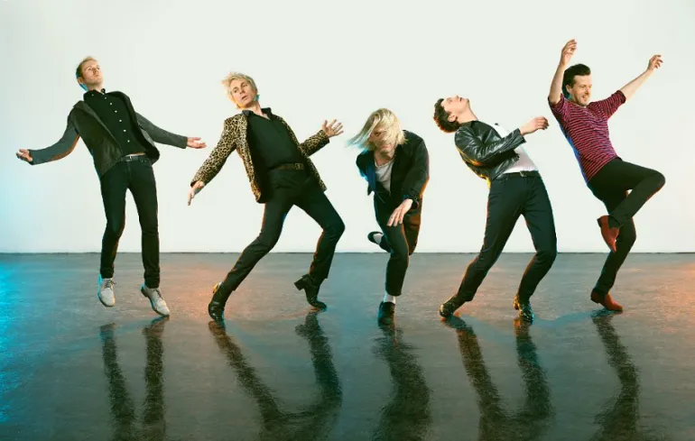 Feel The Love Go-Franz Ferdinand