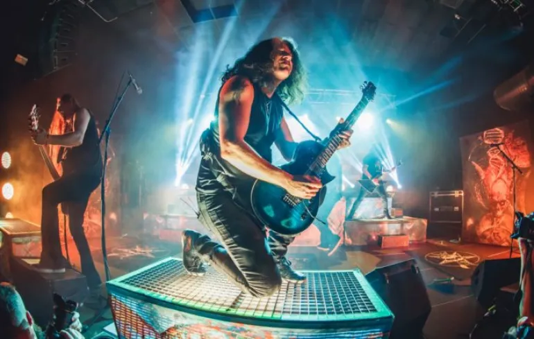 Κιθαρίστας των Testament διασκευάζει Dua Lipa