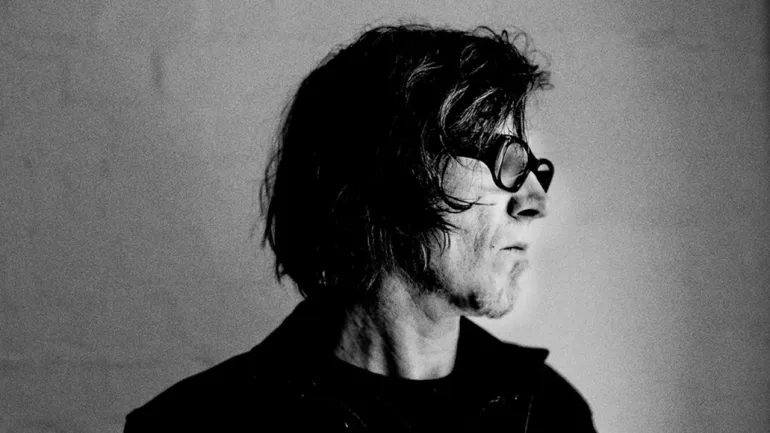 Ο Mark Lanegan είχε «τρομακτική» μάχη με τον COVID-19 που τον άφησε περιστασιακά «εντελώς κουφό» 