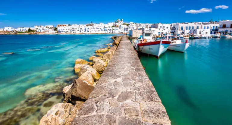 Δύο ελληνικά νησιά στους 10 πιο όμορφους προορισμούς για το 2019