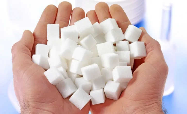 3 σοβαροί λόγοι να κόψουμε τη ζάχαρη που δεν έχουν σχέση με το βάρος