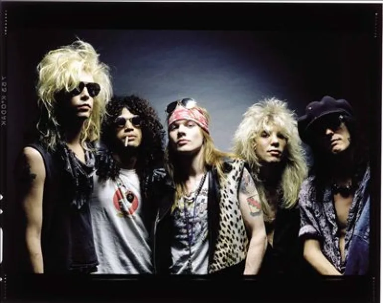 The Garden-Guns 'N' Roses