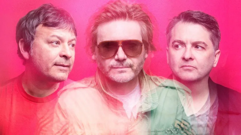 Μετά από 23 χρόνια ξανά στο Νο 1 της Αγγλίας οι Manic Street Preachers 