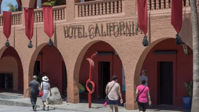 Οι Eagles απέσυραν την μήνυση για το Hotel California σε Μεξικάνικο ξενοδοχείο