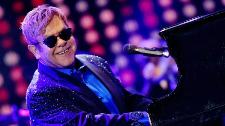 Τέλος στις εμφανίσεις για τον Elton John 